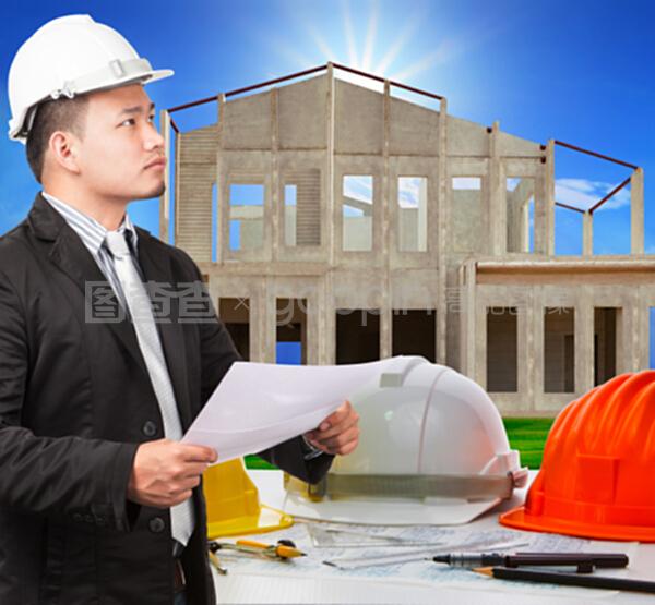 建筑工程中的角色分工与专业协作 建筑师、人员组织与工作管道设计的协同管理